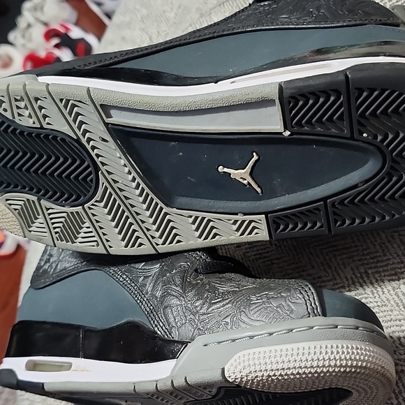 Women's Jordans Black and Grey - Picture 5 of 5